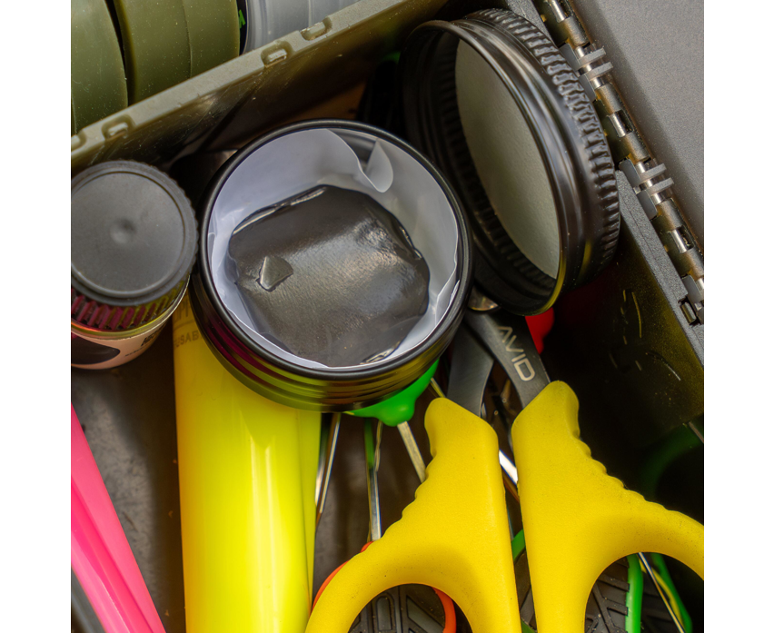 Avid Outline Tungsten GripTek Putty