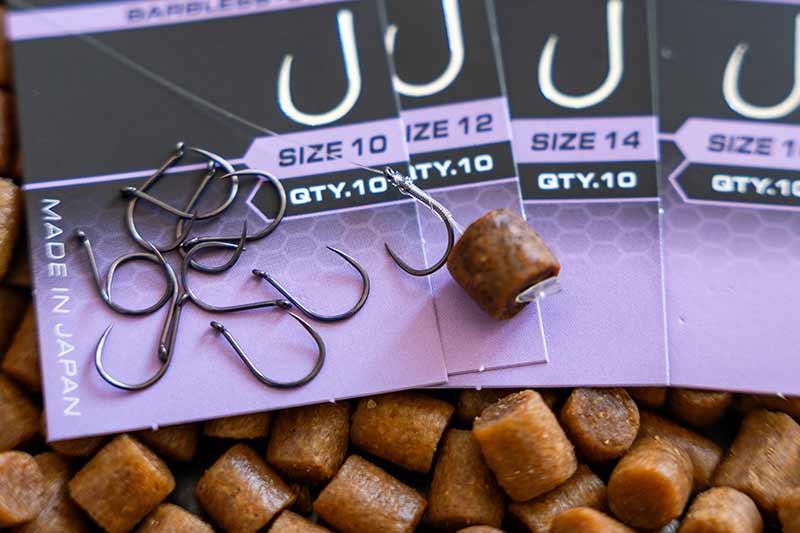 Matrix X9 Carp Wide Gape Hook - Eyed Barbless