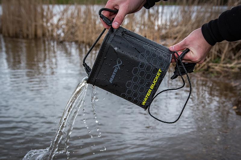 Fox Matrix 4.5L EVA Water Bucket inc Cord