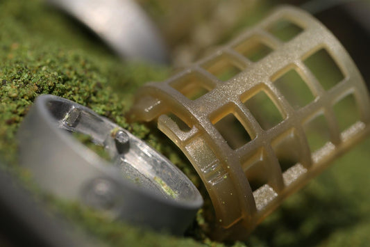 Guru X-Change Distance Feeder Caged