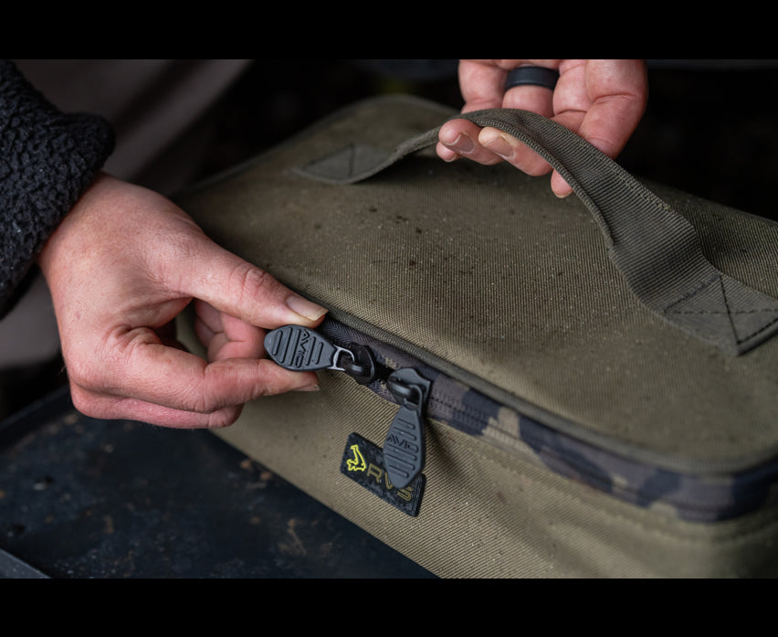 Avid RVS 8-Pot Hookbait Pouch