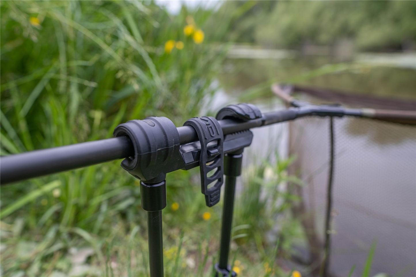 Avid Lok Down Landing Net Holder