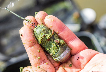 Guru Caged Window Feeder