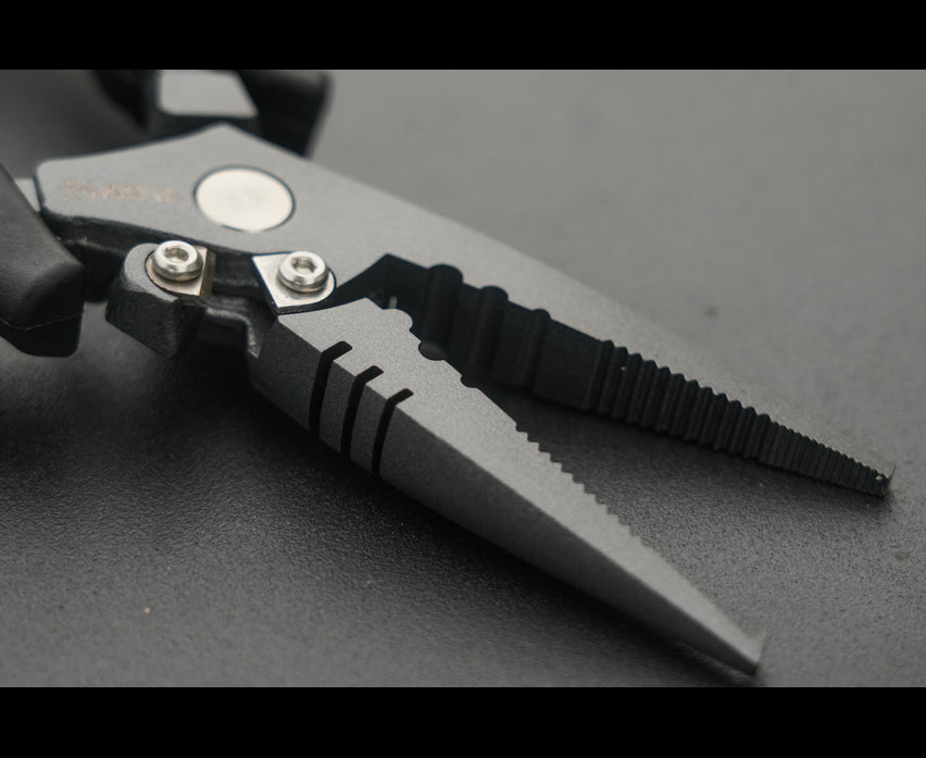 Black Cat Split Ring Pliers