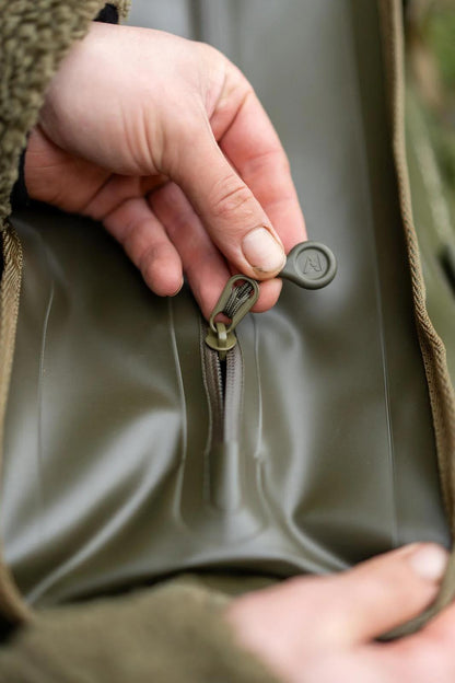 One More Cast Heist The S**T Bag