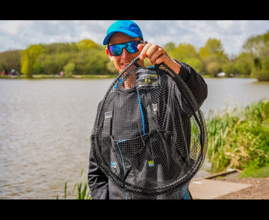 Preston Carbon F1 Latex Landing Net