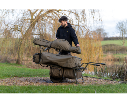 Avid RVS 10ft Retractable 3-Rod Bag