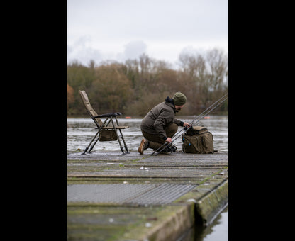 Avid Revolve X Armchair