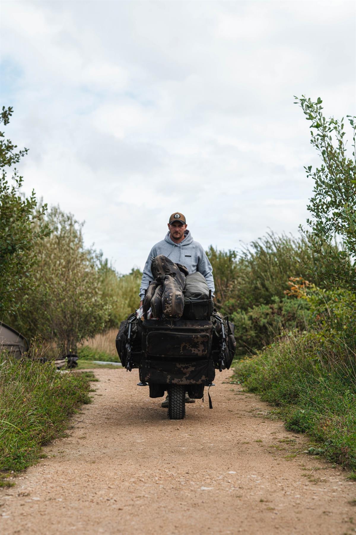 Carp Porter Roamer Dark Kamo