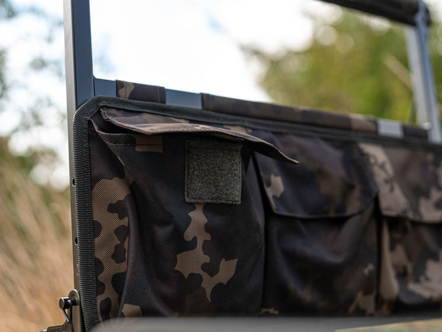 Carp Porter H Frame Multi Pocket Dark Kamo