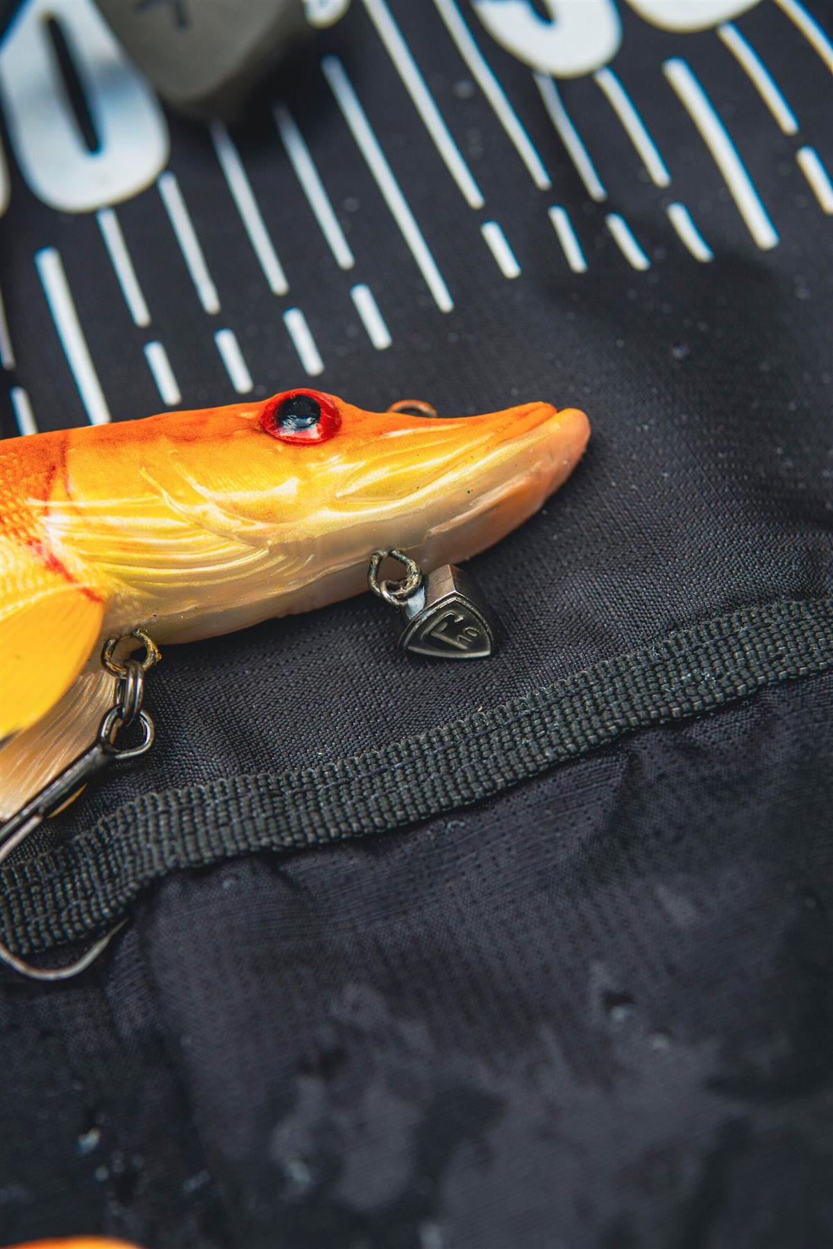 Fox Rage Ultra Realistic Replicant Golden Pike