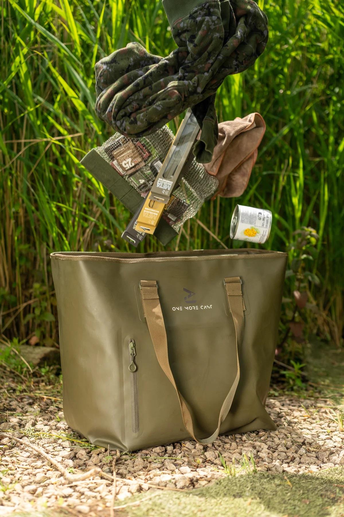 One More Cast Heist The S**T Bag