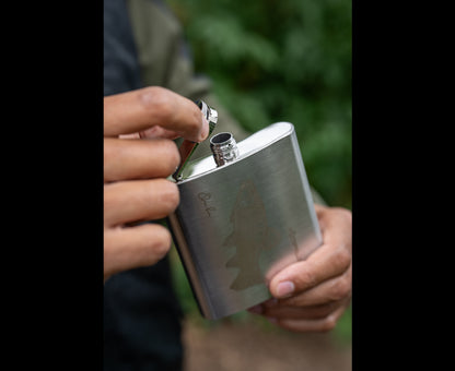 Korum Classic Hip Flask Tench 7oz