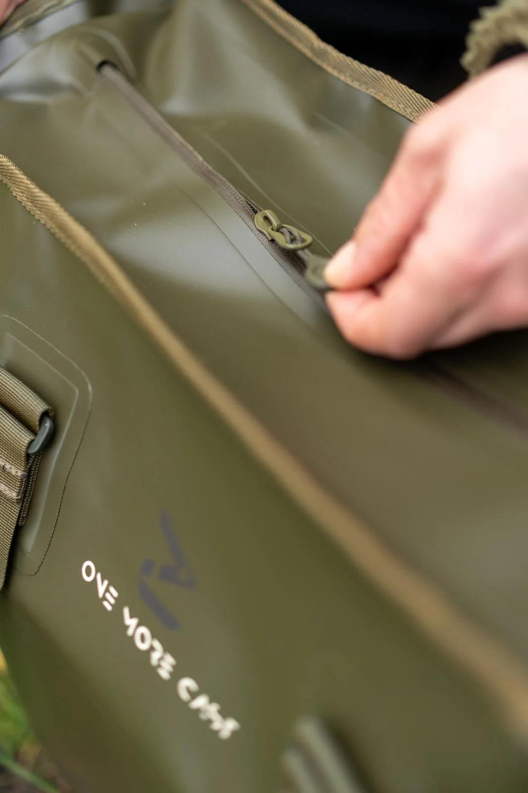 One More Cast Heist The S**T Bag