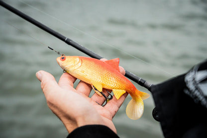 Fox Rage Ultra Realistic Replicant Golden Roach