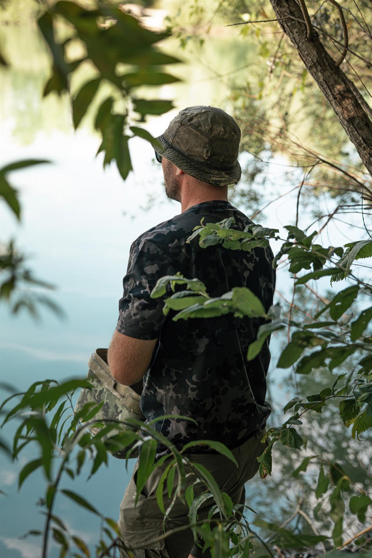 Korda Black Kamo Tee