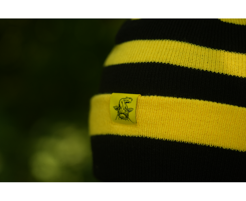 Black Cat Bobble Hat