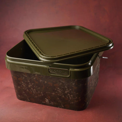 One More Cast Splash Camo Bucket