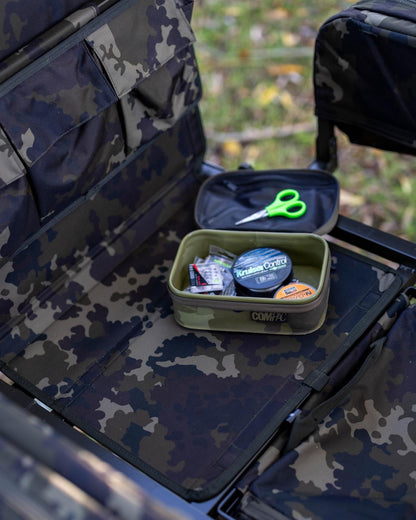 Carp Porter Small Base Board Dark Kamo