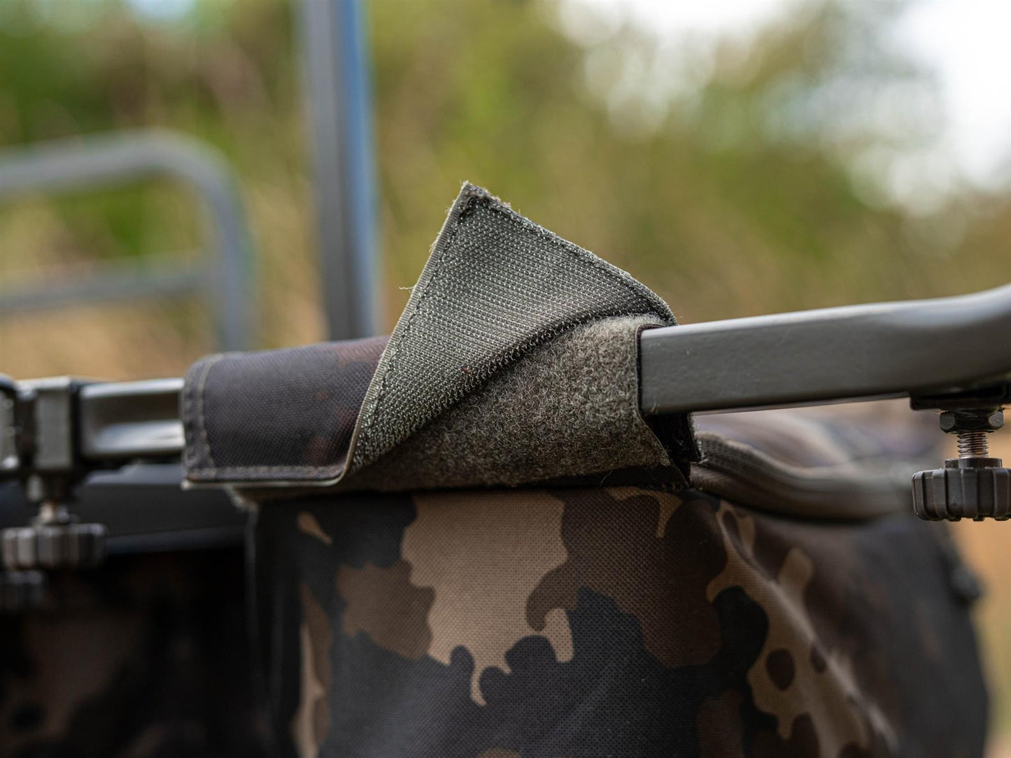 Carp Porter Barrow Tidy Bag Dark Kamo