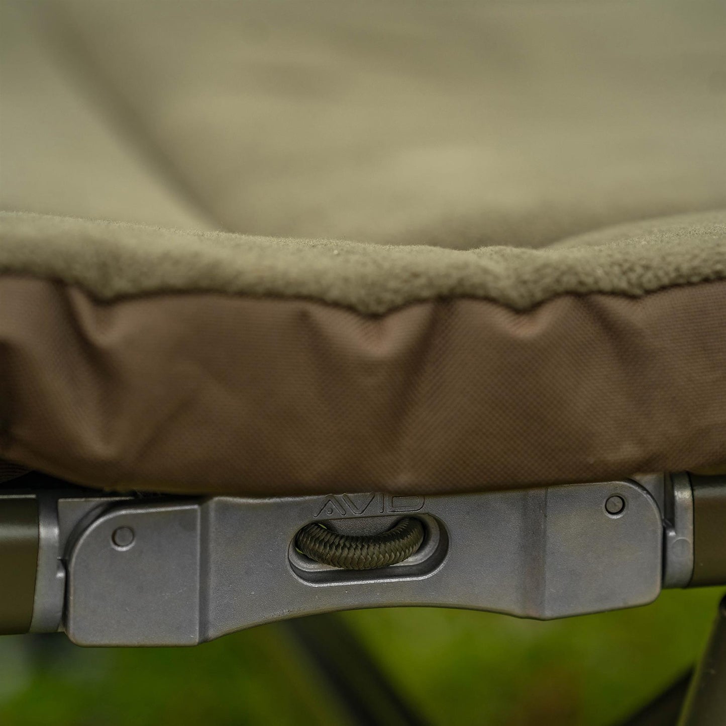 Avid Benchmark Ultra Standard Bed