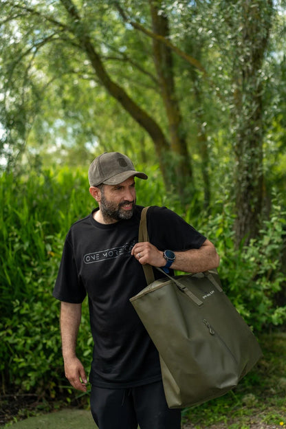 One More Cast Heist The S**T Bag