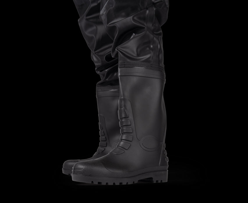 Black Cat Booted Waders