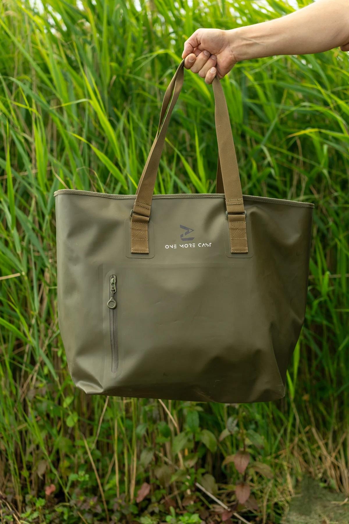 One More Cast Heist The S**T Bag