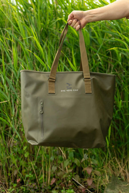 One More Cast Heist The S**T Bag