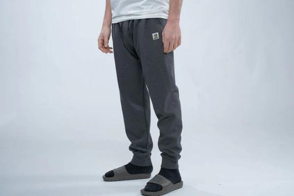 Nash Make It Happen Badge Joggers