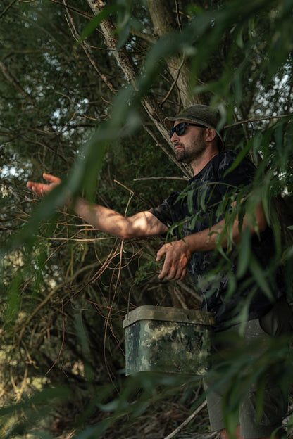 Korda Black Kamo Tee