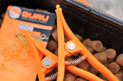 Guru Pellet Pliers