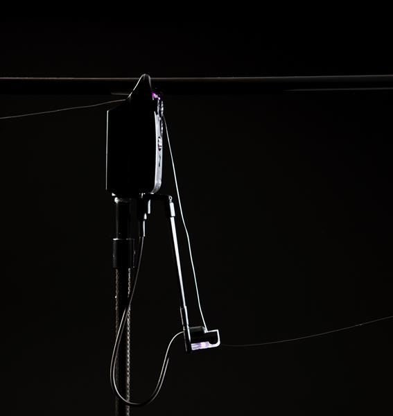 Delkim DuoCarb - Pivoting Hanger Support