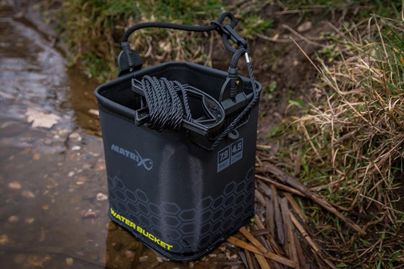 Fox Matrix 4.5L EVA Water Bucket inc Cord